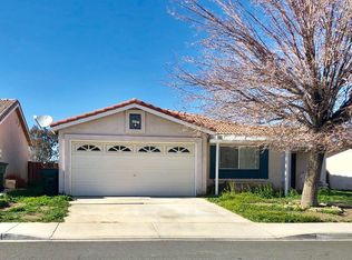 15228 Sunflower Ln, Victorville, CA 92394