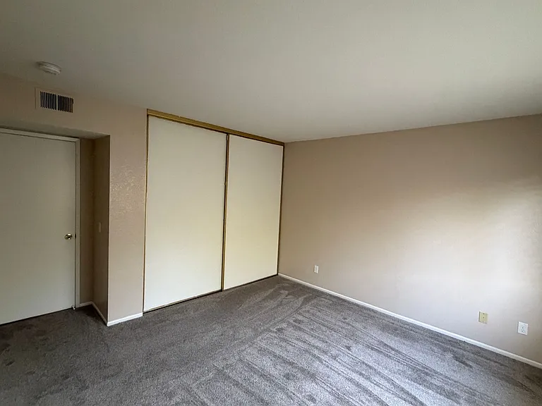 3636 Sumner Ave #210 — Photo 8