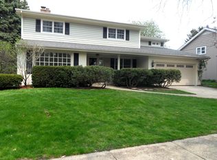 829 Burning Tree Ln, Naperville, IL 60563