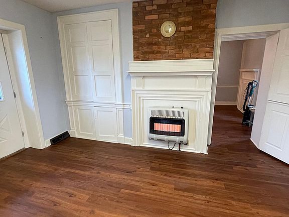 2nd image of 6411 Lincoln Way E