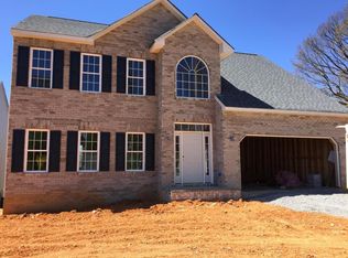 8340 Barrens Rd, Roanoke, VA 24019