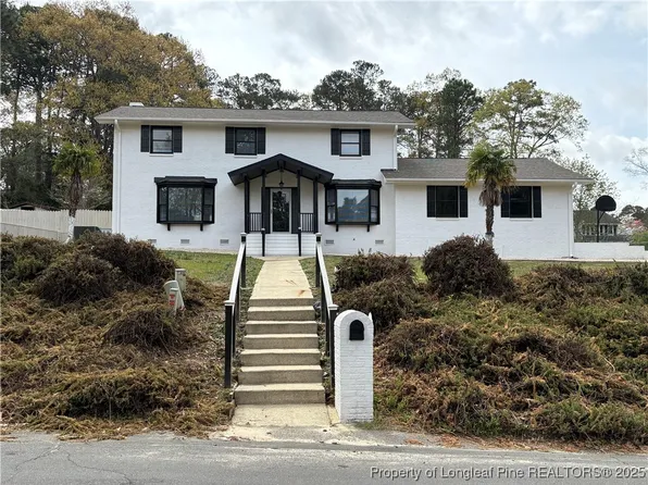 5536 Hedrick Dr, Fayetteville, NC 28303