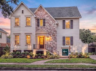 4300 Darsey St, Bellaire, TX 77401