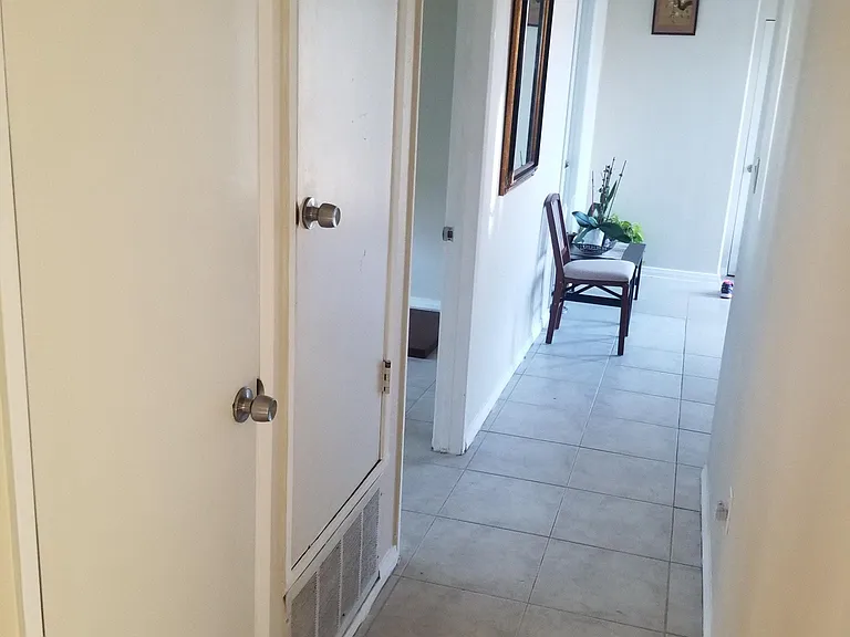 2244 Finch Ln — Photo 15