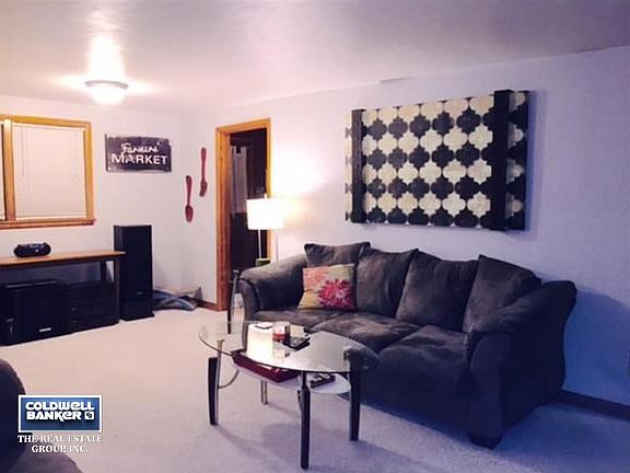 5th image of 127 Antoinette St