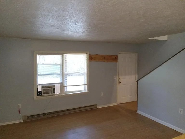 419 N Country Club Dr #D1 — Photo 6