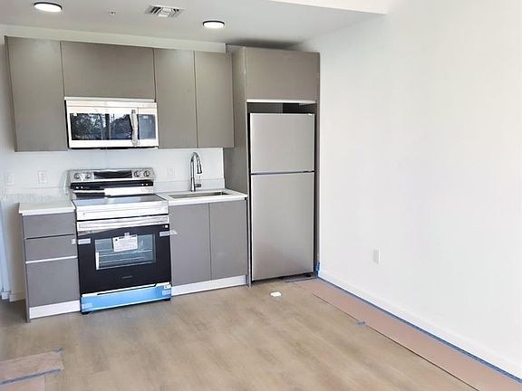 4th image of 8106 NE 1st Ave #0