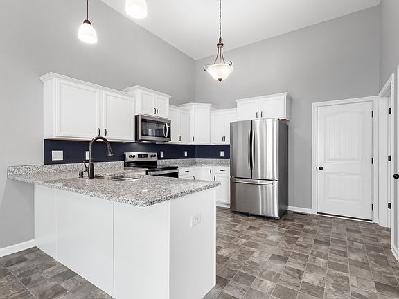 3rd image of 540 Woodtrace Dr