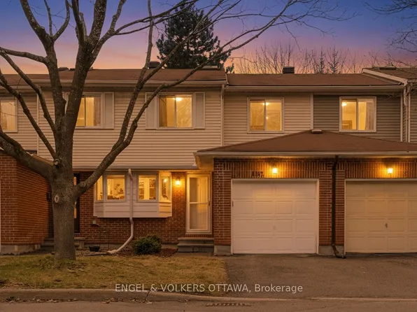 1152 Des Forets Ave Unit 44, Ottawa, ON K1C 5K6