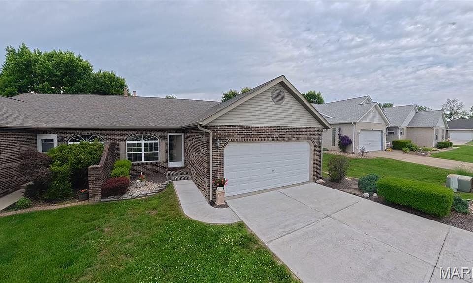 1st image of 2285 Wellington Dr