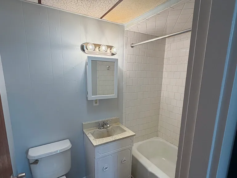 33 Berkley St — Photo 11