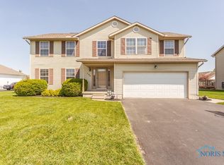 105 E Greenwood Dr, Haskins, OH