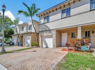 965 Abaco Ln, Riviera Beach, FL 33404