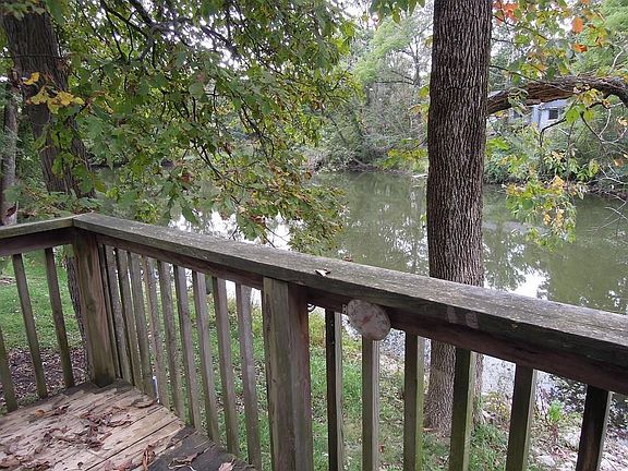 3rd image of 8774 N Briarwood Lake West Ct