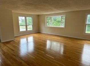 9 Mercury Ter, Haverhill, MA 01832