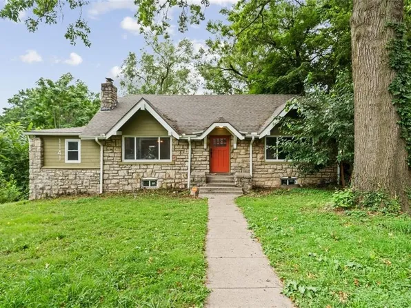 E 75th Ter, Kansas City, MO 64131