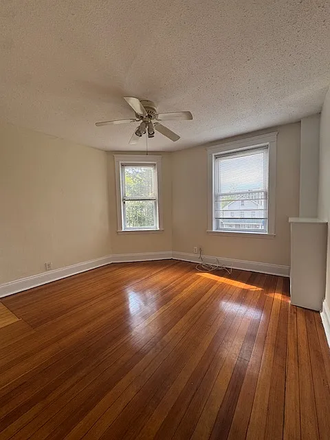 433 Cambridge St — Photo 2