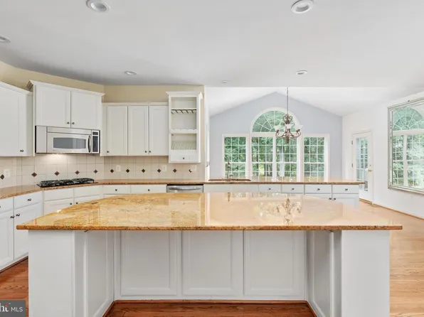 12212 Sour Gum Ct, Gainesville, VA 20155