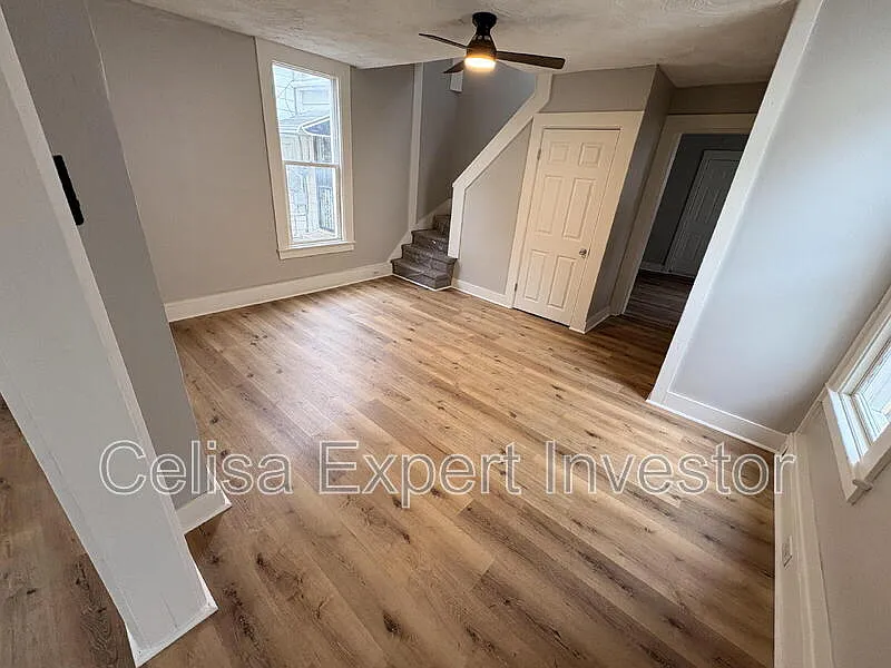 2 bed, 1.0 bath, 1200 sqft, $1,075 — Photo 3