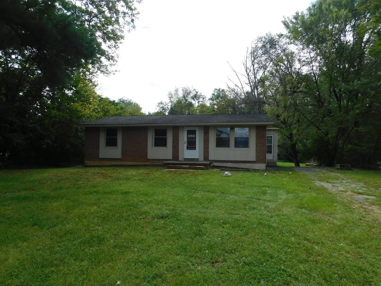 Ranch Style Home Located in Berryville, VA — Photo 2