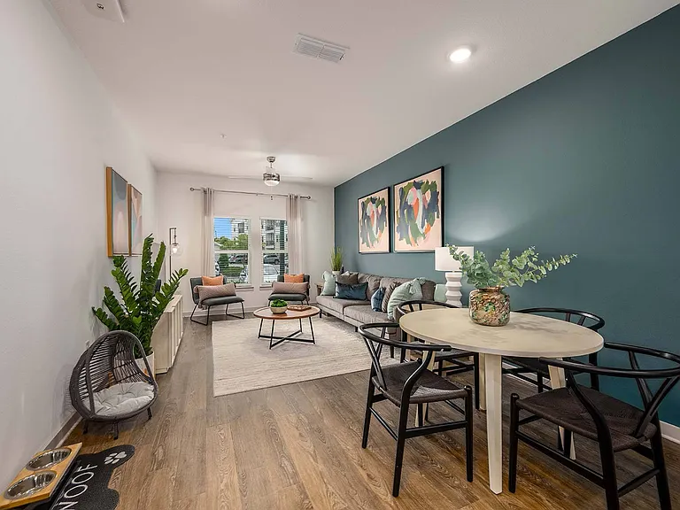 The Clarke at Kendall Town Apartments — Photo 20
