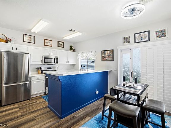 3rd image of 2582 Lazy Saddle Dr