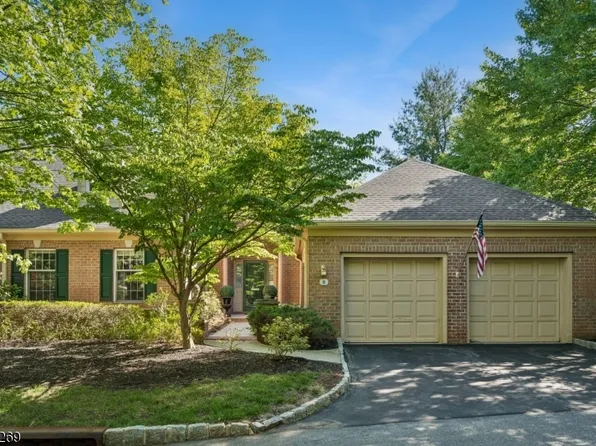 8 Morgan Ct, Morristown, NJ 07960