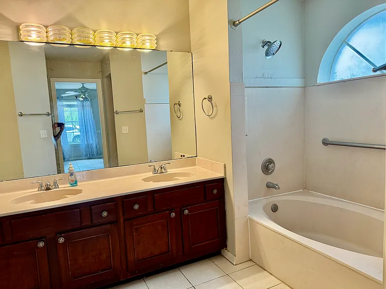 1021 Vannessa Dr — Photo 13