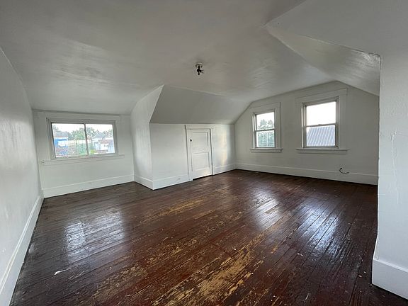 4th image of 517 Ridge Ave APT B
