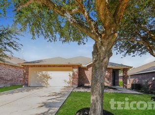 439 Eisenhower Ln, Lavon, TX 75166