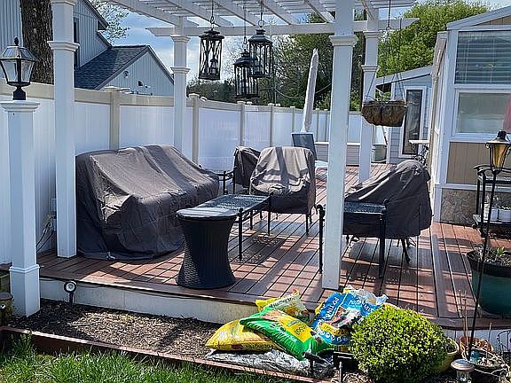 5th image of 10419 Nellie White Ln