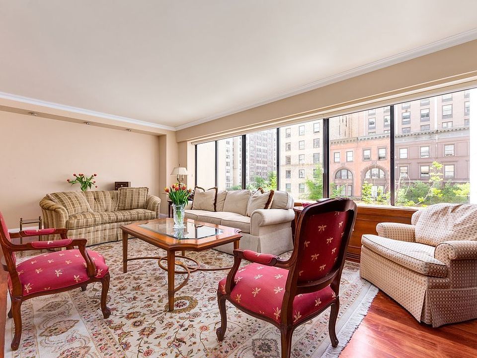 1st image of 900 Park Ave APT 3E