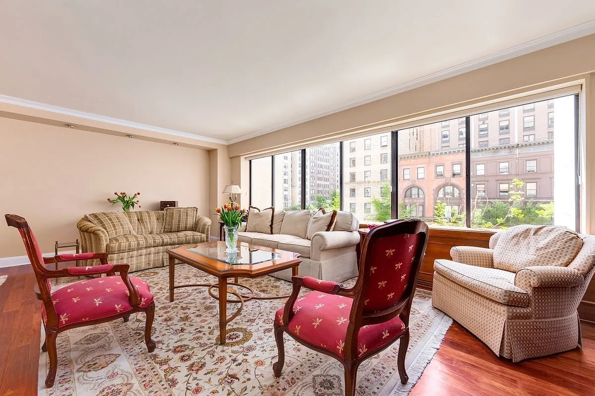 900 Park Ave APT 3E photo 1