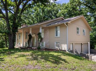 9726 NE 292nd St, Cameron, MO 64429