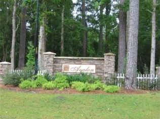 200 Marks Landing Rd, Beaufort, NC 28516