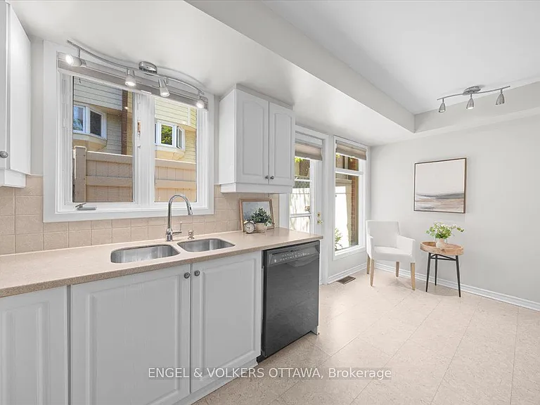 72 Greenfield Ave #4 — Photo 20