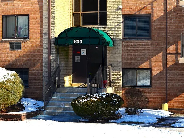 1575 W Street Rd APT 818, Warminster, PA 18974