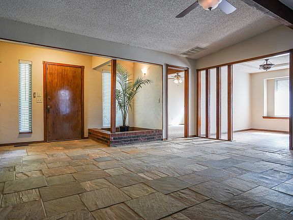 5th image of 10204 Dover Dr