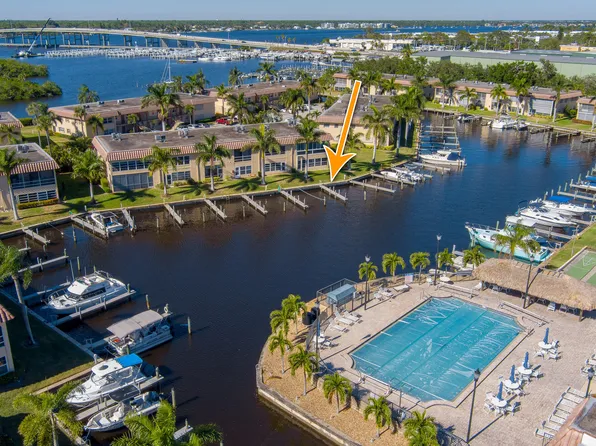 2600 S Kanner Highway #L-10, Stuart, FL 34994