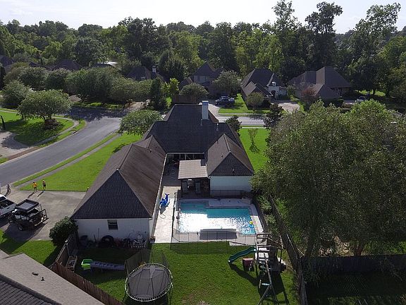 3rd image of 260 S Club Ave