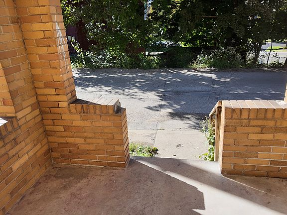 5th image of 1227 Arnold St