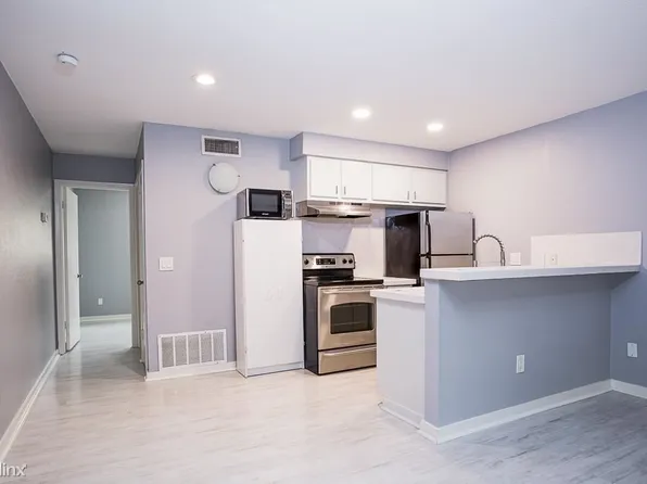 2302 E Side Dr APT 19, Austin, TX 78704