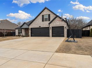 266 Trevi Fontana Pl, Springdale, AR 72762