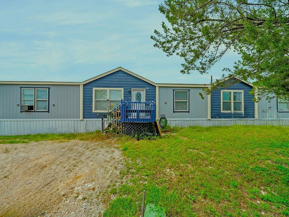 1st image of 3108 Mistletoe St