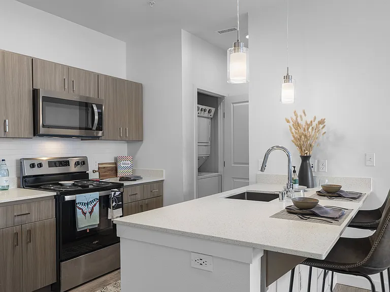 Cielo Luxury Living Apartments — Photo 9