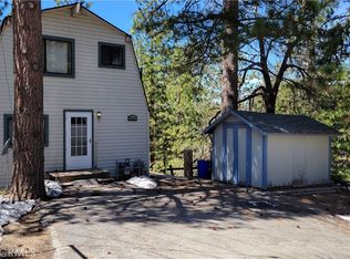 31517 Pleasant Dr, Running Springs, CA 92382