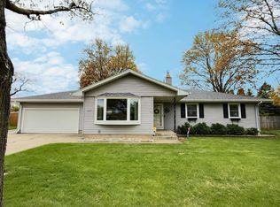 425 Glendale Ave, Oshkosh, WI 54901