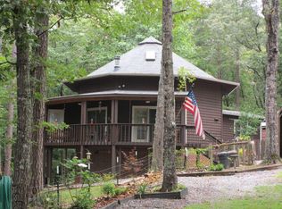 566 Martin Dr, Cleveland, GA 30528