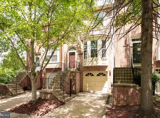 13174 Kidwell Field Rd, Herndon, VA 20171