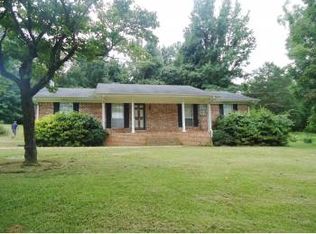 4000 Ashley Dr, Leeds, AL 35094